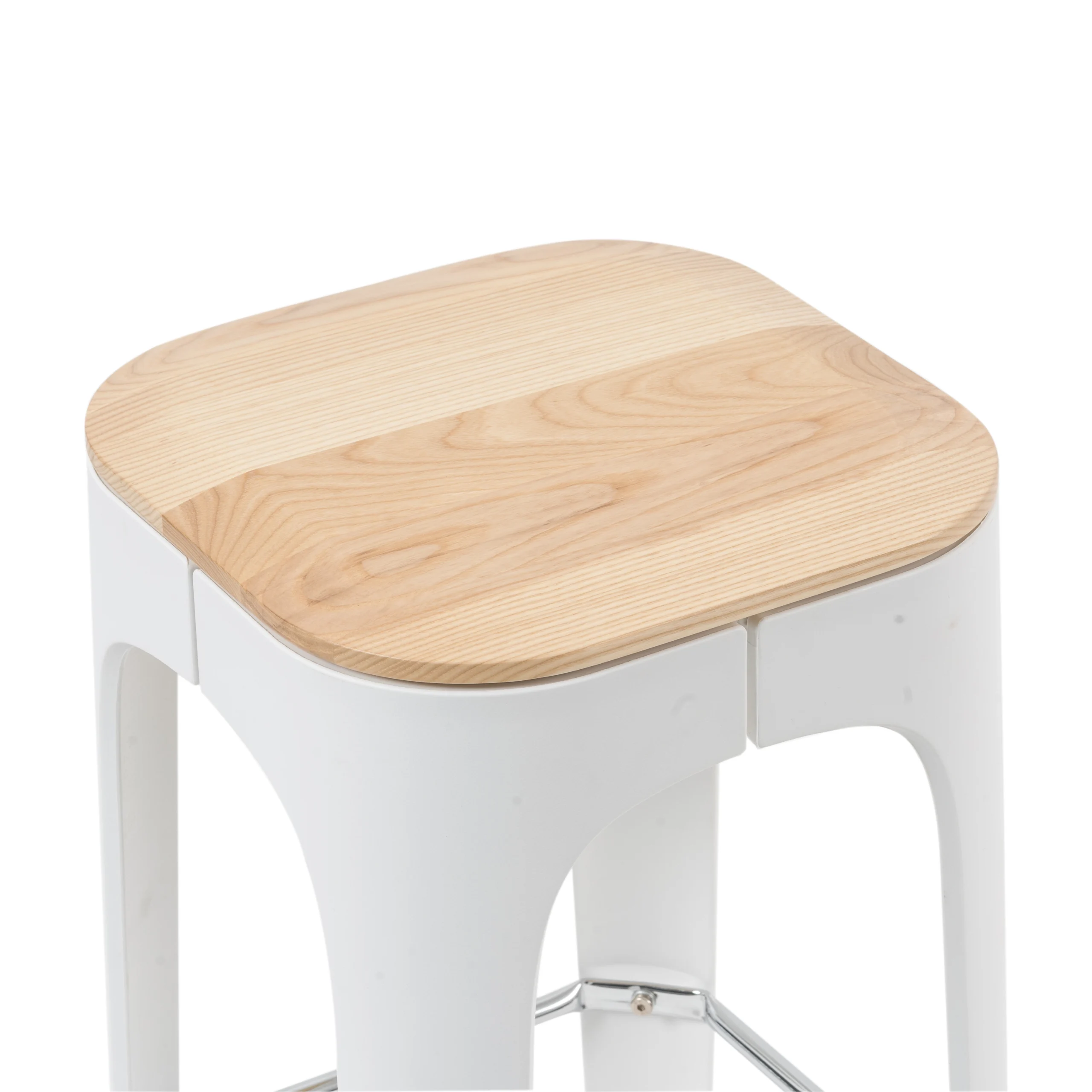 5 Bar stool with plastic legs and wood seat